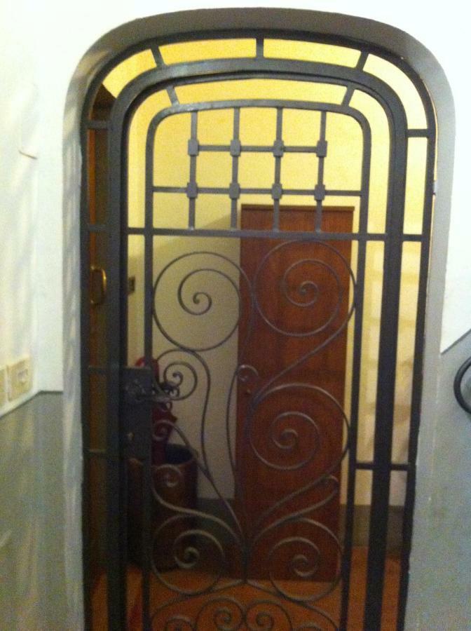 Appartement Leoni à Florence Extérieur photo